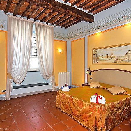 Dimora Dei Guelfi Luxury Rooms Лукка Екстер'єр фото