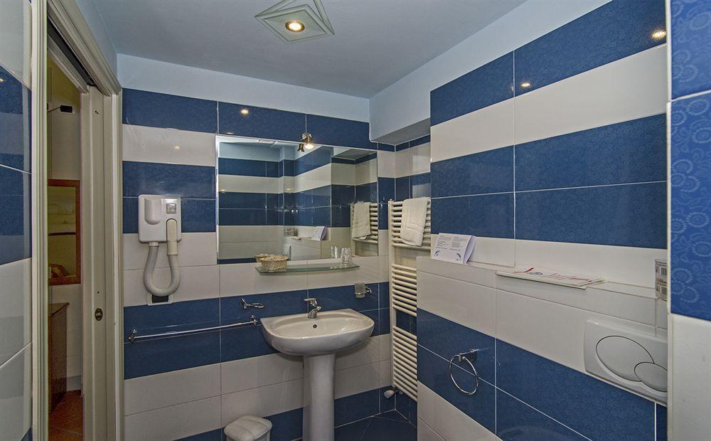 Dimora Dei Guelfi Luxury Rooms Лукка Екстер'єр фото