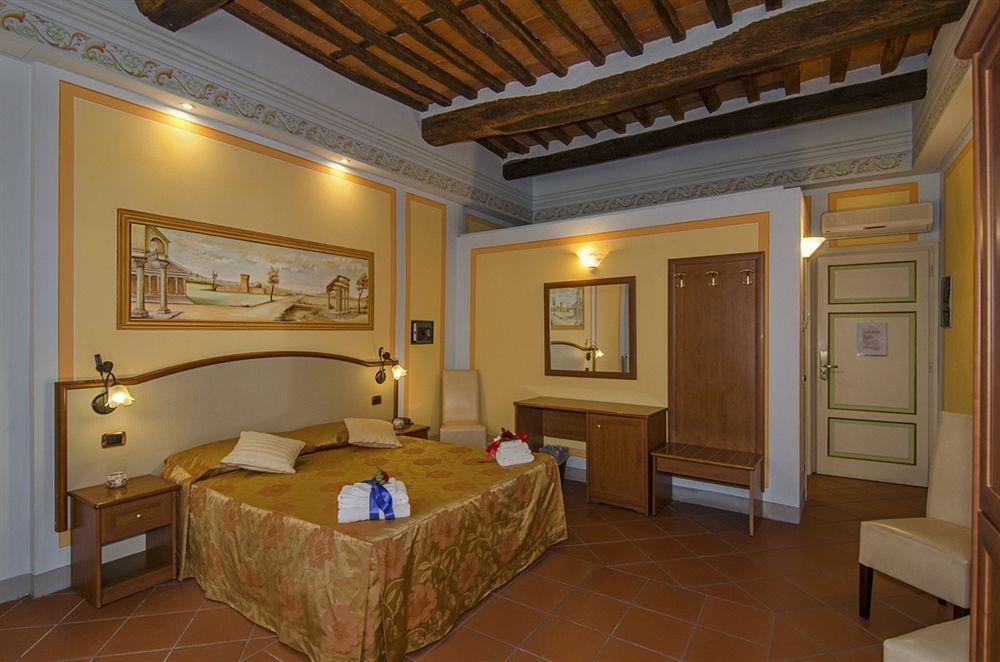 Dimora Dei Guelfi Luxury Rooms Лукка Екстер'єр фото