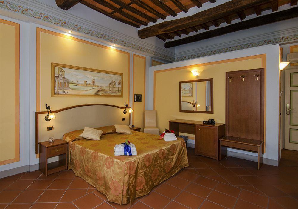 Dimora Dei Guelfi Luxury Rooms Лукка Екстер'єр фото