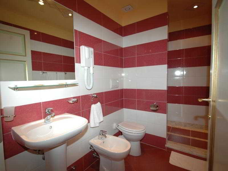Dimora Dei Guelfi Luxury Rooms Лукка Екстер'єр фото