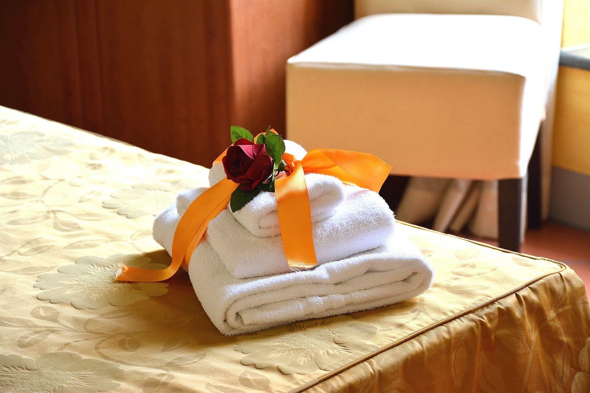 Dimora Dei Guelfi Luxury Rooms Лукка Екстер'єр фото