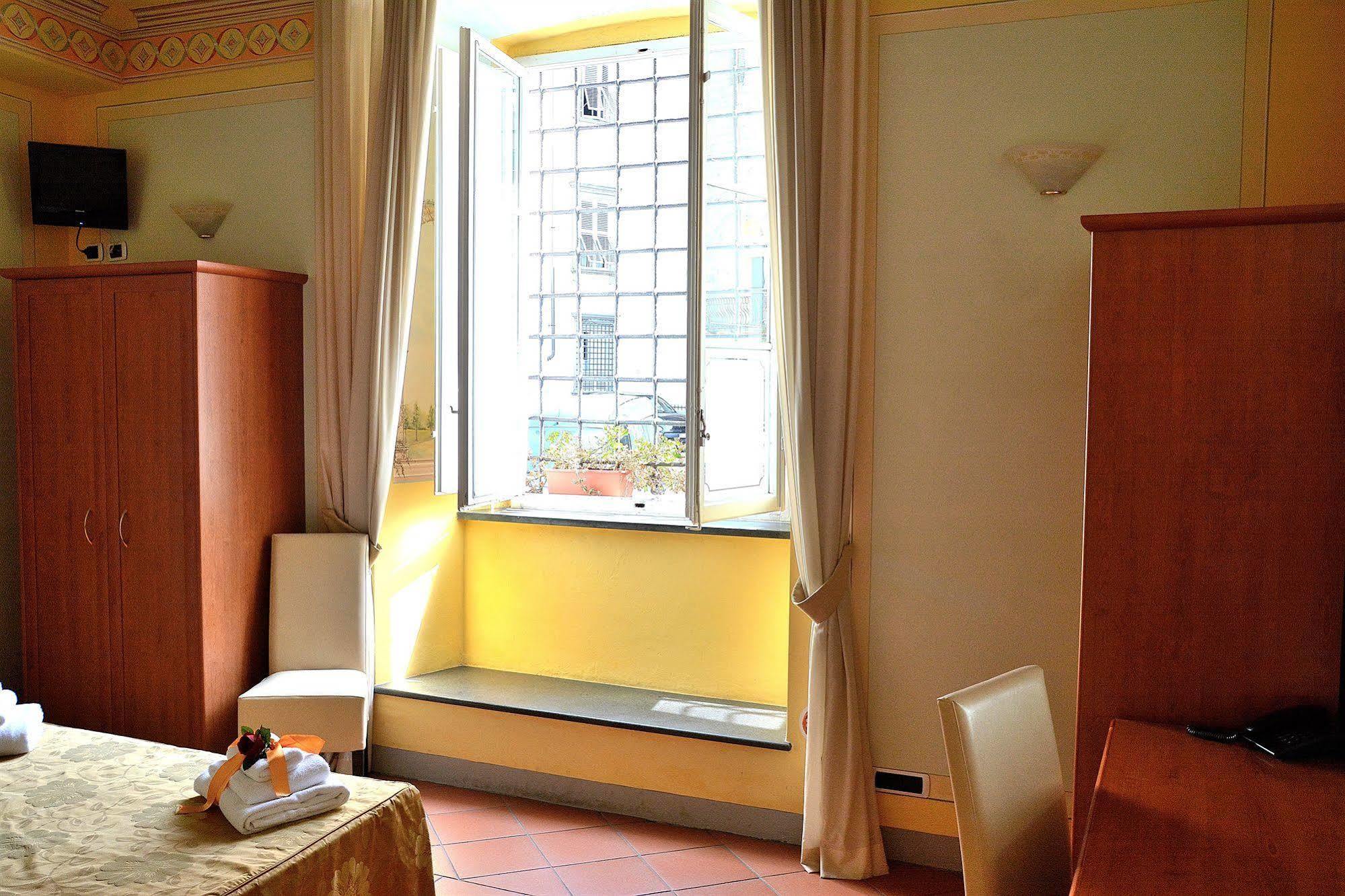 Dimora Dei Guelfi Luxury Rooms Лукка Екстер'єр фото