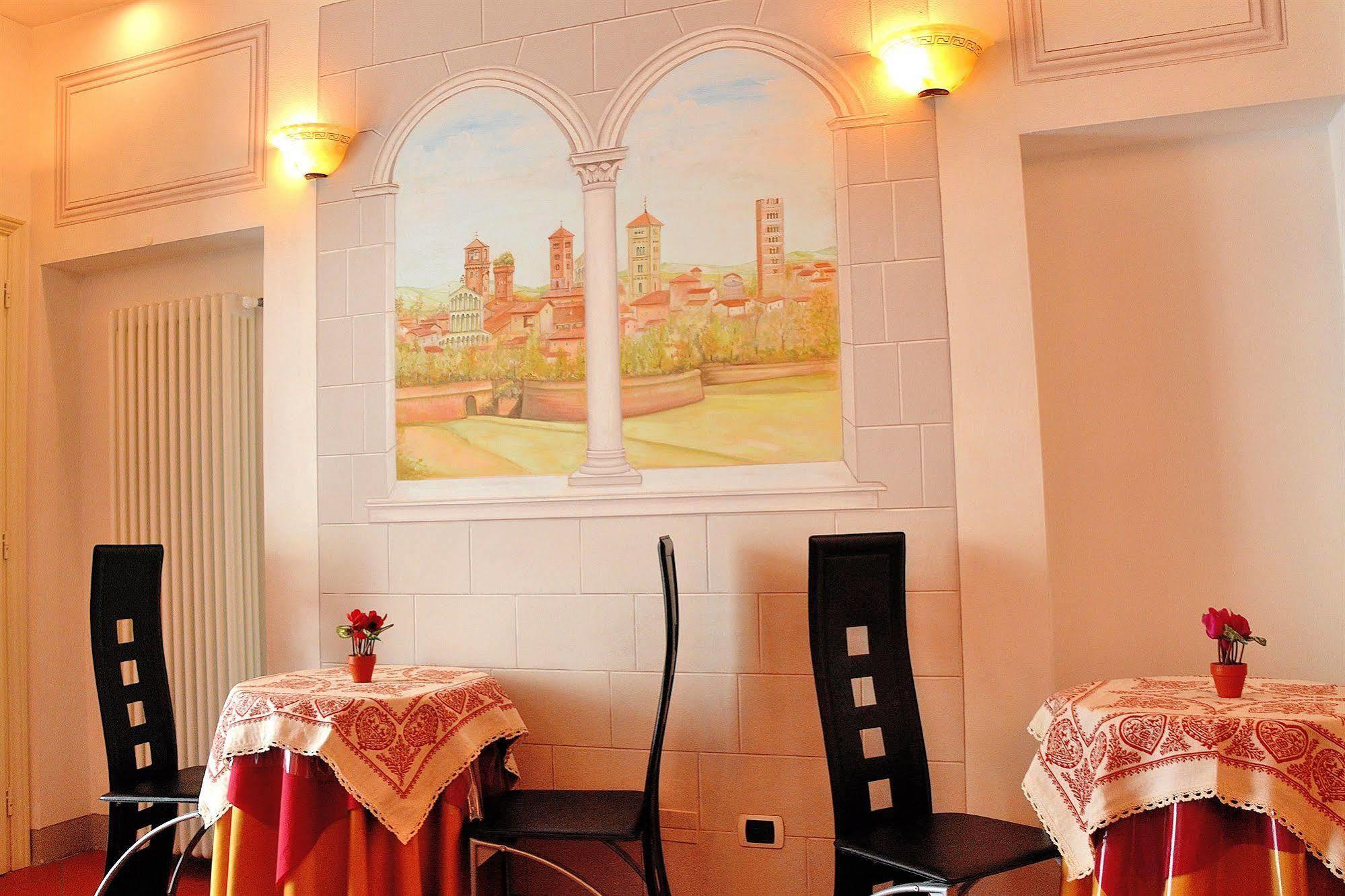 Dimora Dei Guelfi Luxury Rooms Лукка Екстер'єр фото