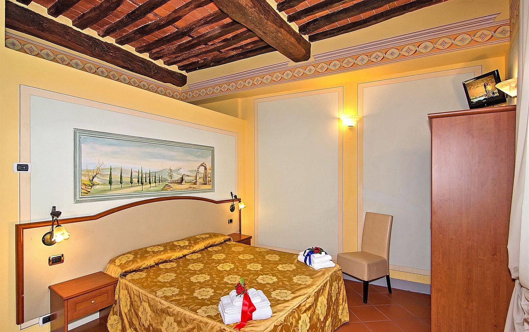 Dimora Dei Guelfi Luxury Rooms Лукка Екстер'єр фото
