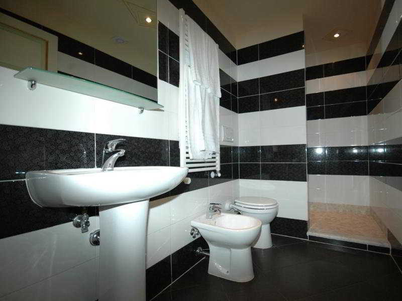 Dimora Dei Guelfi Luxury Rooms Лукка Екстер'єр фото