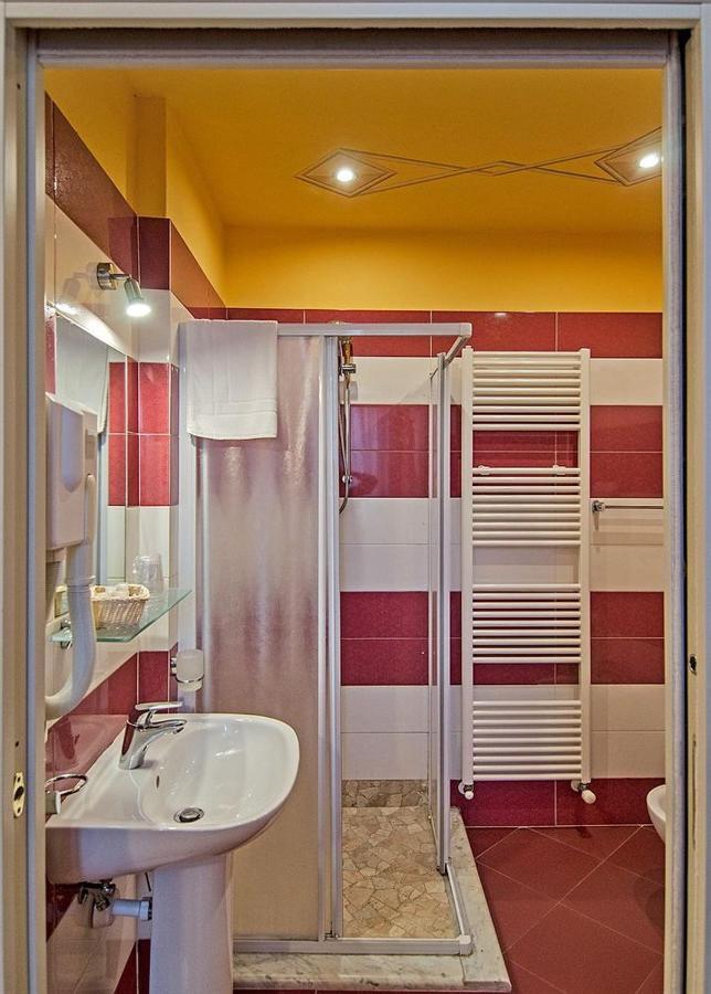 Dimora Dei Guelfi Luxury Rooms Лукка Екстер'єр фото